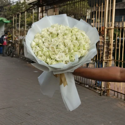 60 White Roses Luxury Bouquet