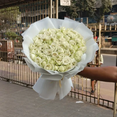 60 White Roses Luxury Bouquet