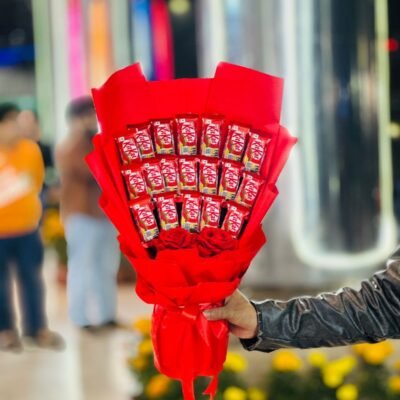 KitKat Bouquet with Red Roses