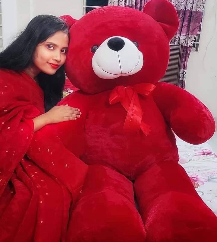 Red Teddy 5.5 ft